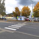 Volšovská, plavecký bazén (MHD u hřiště)